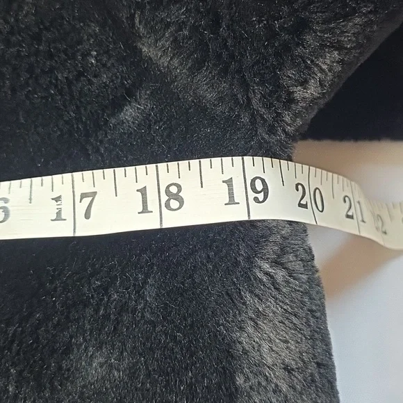 VTG Borgana Deluxe Women's Fur?Cape Style Cropped Coat Glamourous USA Sz M? EUC - Picture 9 of 10